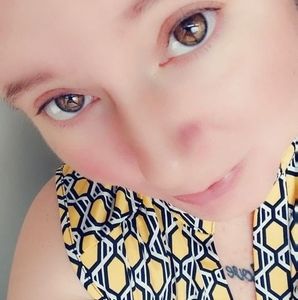 Meet your Posher, Rebekah